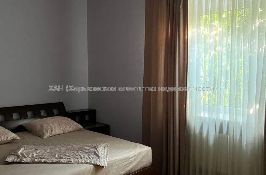 Продам будинок, Льва Ландау просп. , 254 м², 9 соток, капитальный ремонт 