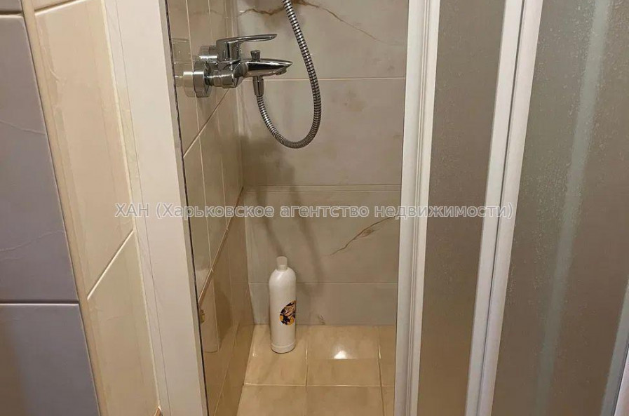 Продам будинок, Льва Ландау просп. , 254 м², 9 соток, капитальный ремонт 