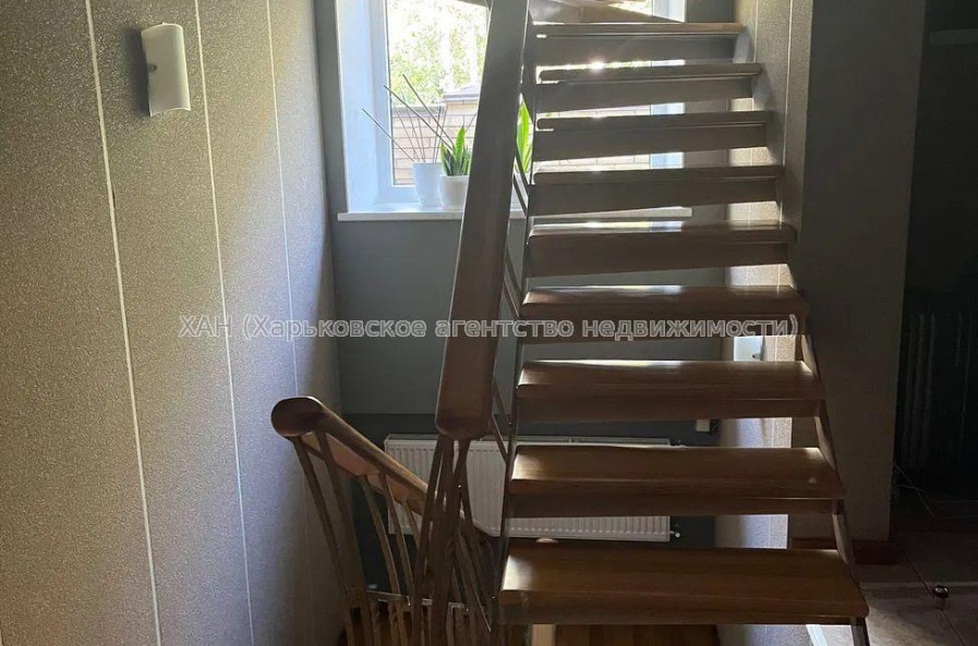 Продам будинок, Льва Ландау просп. , 254 м², 9 соток, капитальный ремонт 