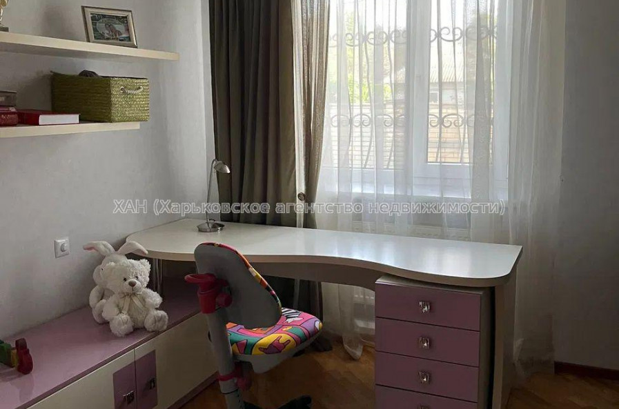 Продам будинок, Льва Ландау просп. , 254 м², 9 соток, капитальный ремонт 