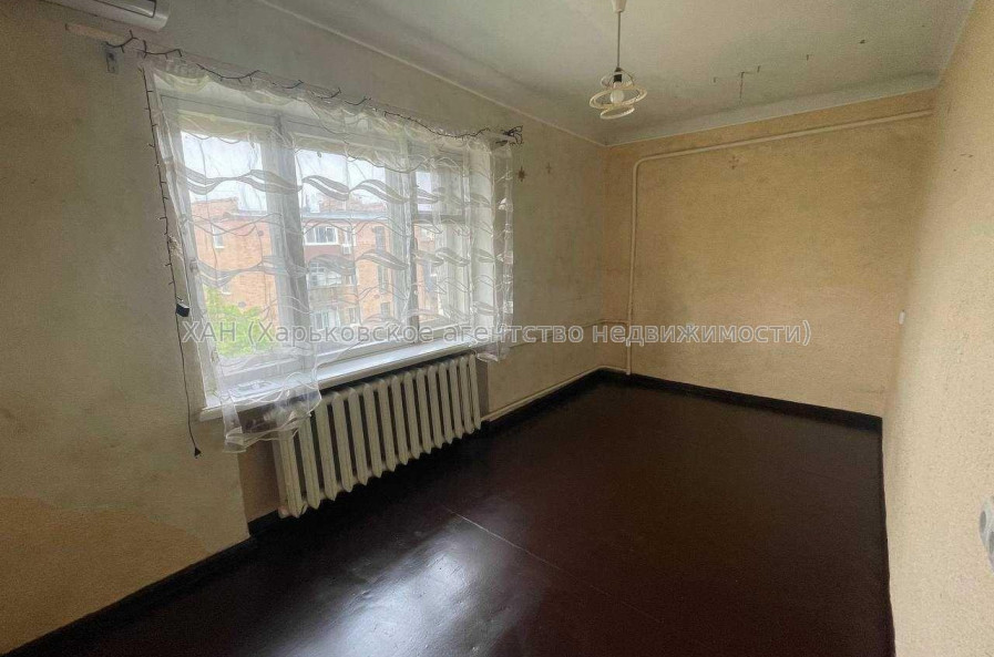 Продам квартиру, Мерефянское шоссе , 2  ком., 46 м², советский ремонт 
