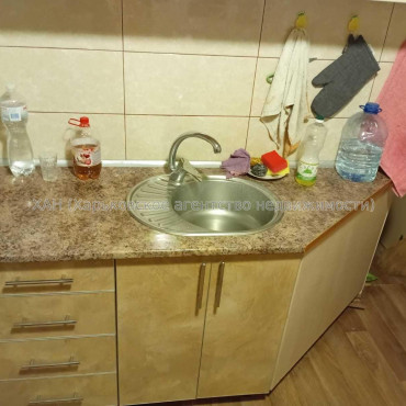 Продам квартиру, Глиссада Джуса въезд , 2 кім., 66 м², косметический ремонт 