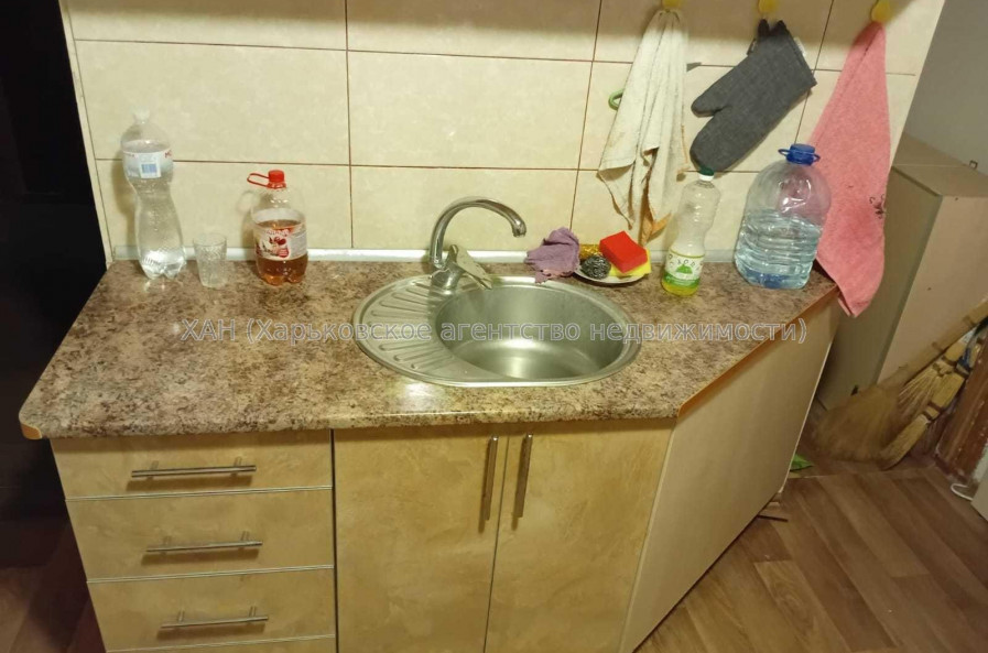 Продам квартиру, Глиссада Джуса въезд , 2 кім., 66 м², косметический ремонт 