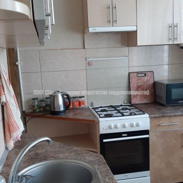 Продам квартиру, Глиссада Джуса въезд , 2 кім., 66 м², косметический ремонт 