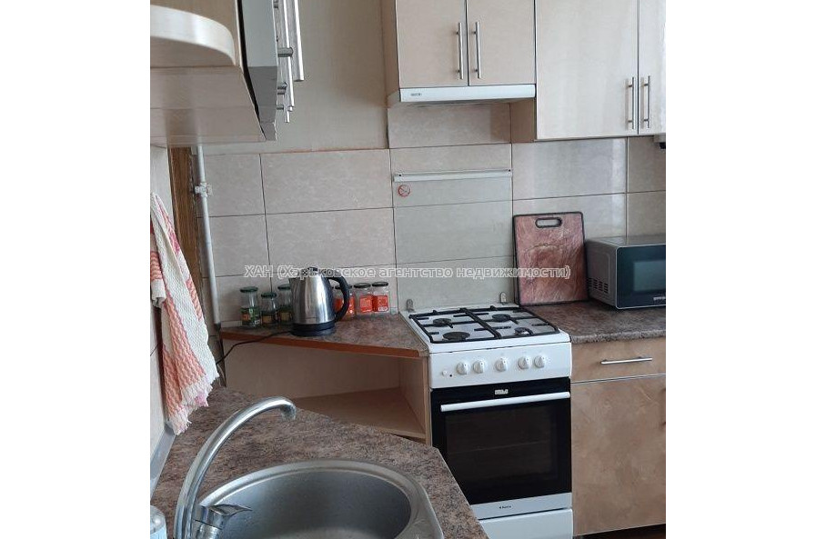 Продам квартиру, Глиссада Джуса въезд , 2 кім., 66 м², косметический ремонт 