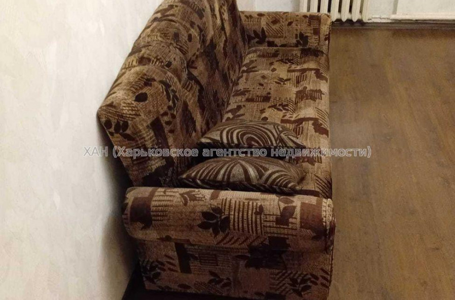 Продам квартиру, Глиссада Джуса въезд , 2 кім., 66 м², косметический ремонт 