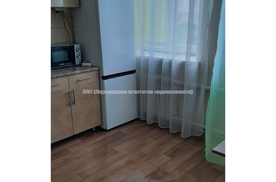 Продам квартиру, Глиссада Джуса въезд , 2 кім., 66 м², косметический ремонт 