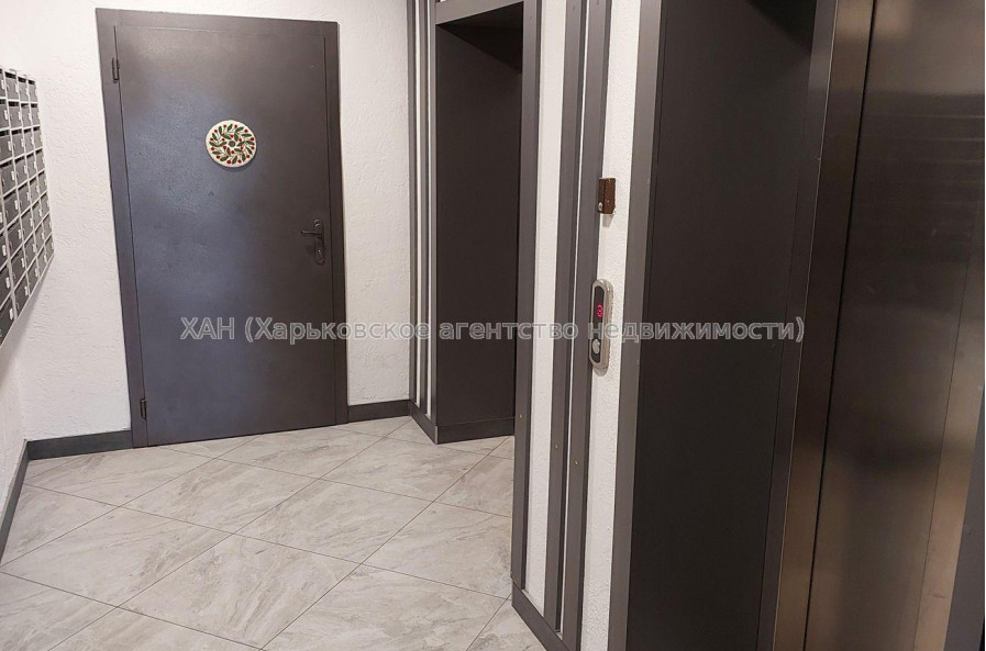 Продам квартиру, Героев Харькова просп. , 1 кім., 46.20 м², без отделочных работ 