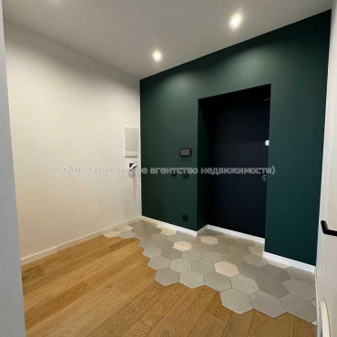 Продам квартиру, Мира ул. , 3  ком., 82 м², авторский дизайн 