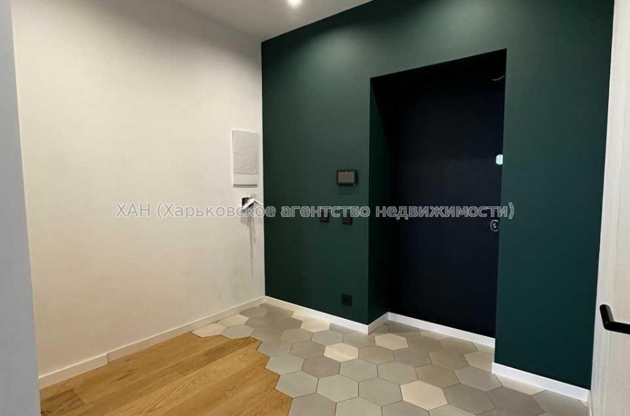 Продам квартиру, Мира ул. , 3  ком., 82 м², авторский дизайн 