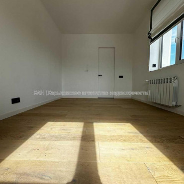 Продам квартиру, Мира ул. , 3  ком., 82 м², авторский дизайн 