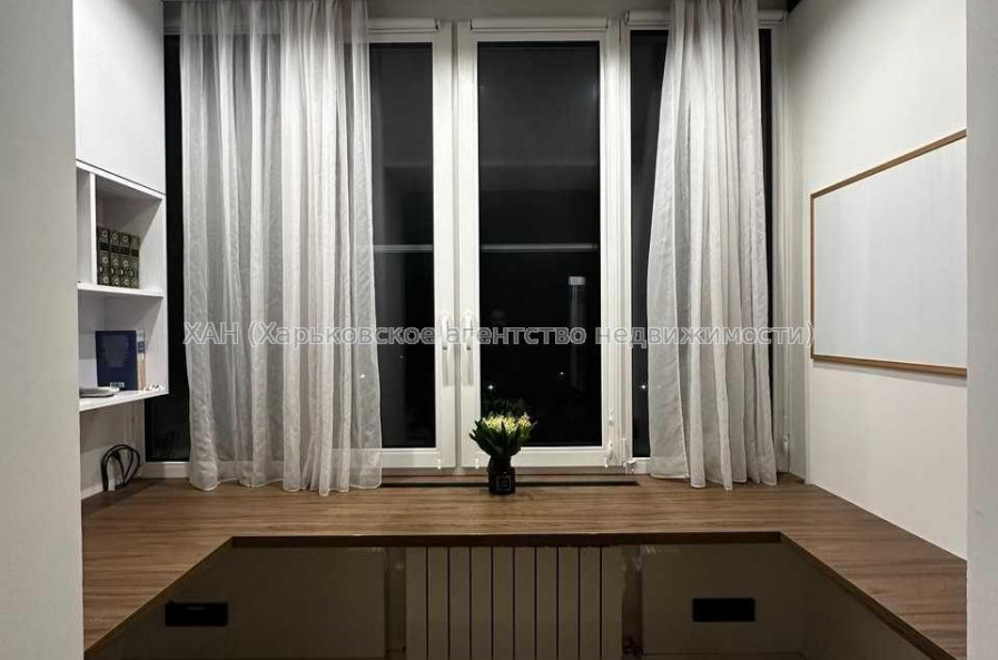 Продам квартиру, Мира ул. , 3  ком., 82 м², авторский дизайн 