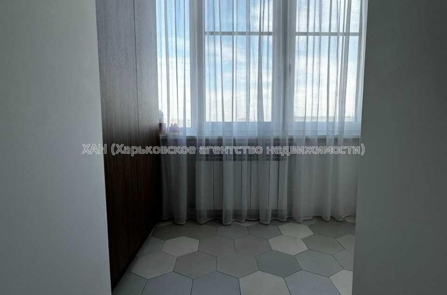 Продам квартиру, Мира ул. , 3  ком., 82 м², авторский дизайн 
