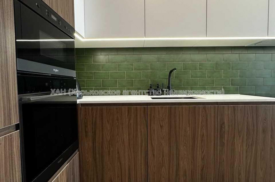 Продам квартиру, Мира ул. , 3  ком., 82 м², авторский дизайн 