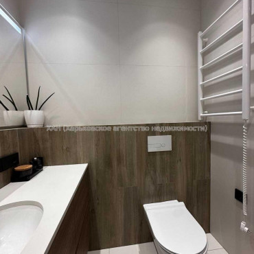 Продам квартиру, Мира ул. , 3  ком., 82 м², авторский дизайн 