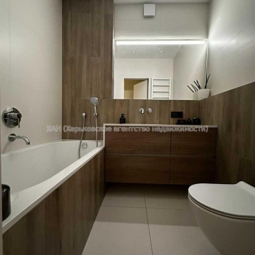 Продам квартиру, Мира ул. , 3  ком., 82 м², авторский дизайн 