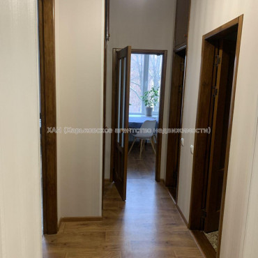 Продам квартиру, Свободы ул. , 3 кім., 75 м², капитальный ремонт 