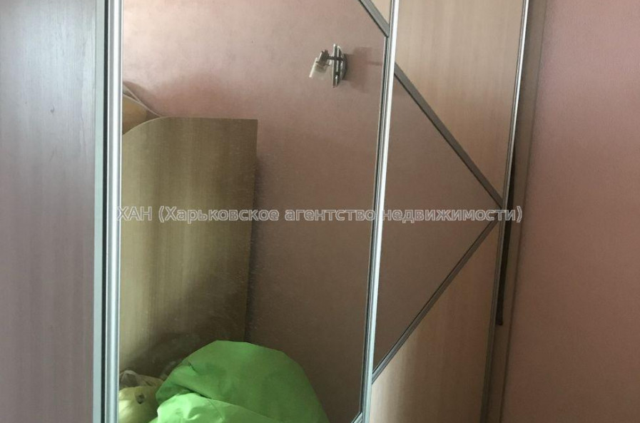 Продам квартиру, Льва Ландау просп. , 3 кім., 60 м², капитальный ремонт 