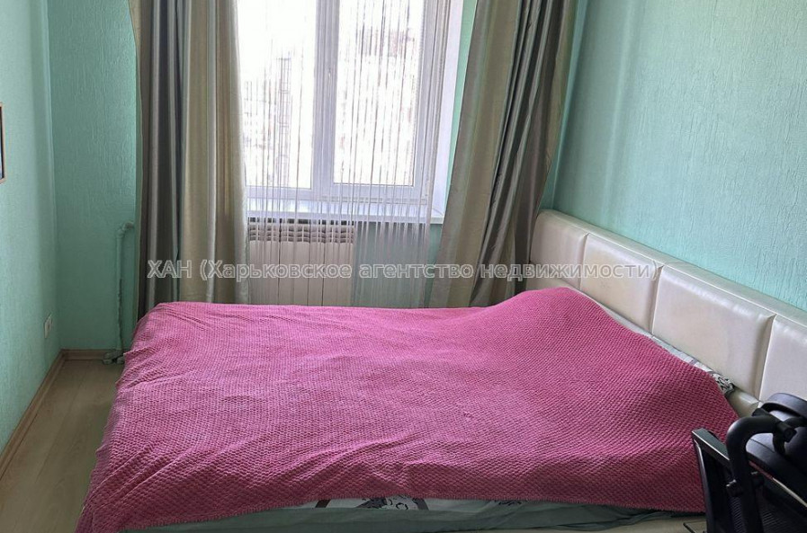 Продам квартиру, Льва Ландау просп. , 3 кім., 60 м², капитальный ремонт 