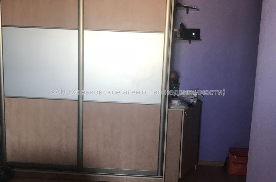 Продам квартиру, Льва Ландау просп. , 3 кім., 60 м², капитальный ремонт 
