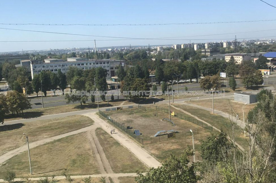 Продам квартиру, Льва Ландау просп. , 3 кім., 60 м², капитальный ремонт 