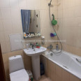 Продам квартиру, Льва Ландау просп. , 3 кім., 60 м², капитальный ремонт 