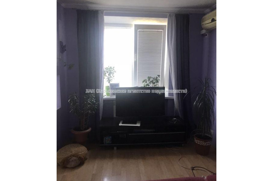Продам квартиру, Льва Ландау просп. , 3 кім., 60 м², капитальный ремонт 