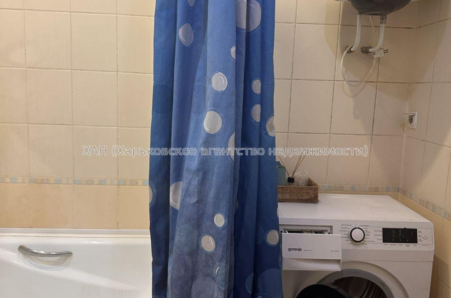 Продам квартиру, Льва Ландау просп. , 3 кім., 60 м², капитальный ремонт 