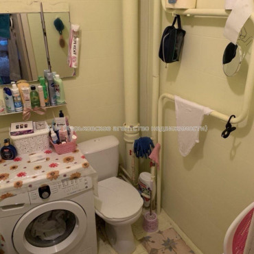 Продам квартиру, Богомольца ул. , 1 кім., 40 м², косметический ремонт 