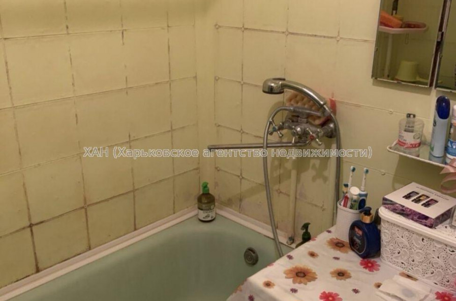 Продам квартиру, Богомольца ул. , 1  ком., 40 м², косметический ремонт 