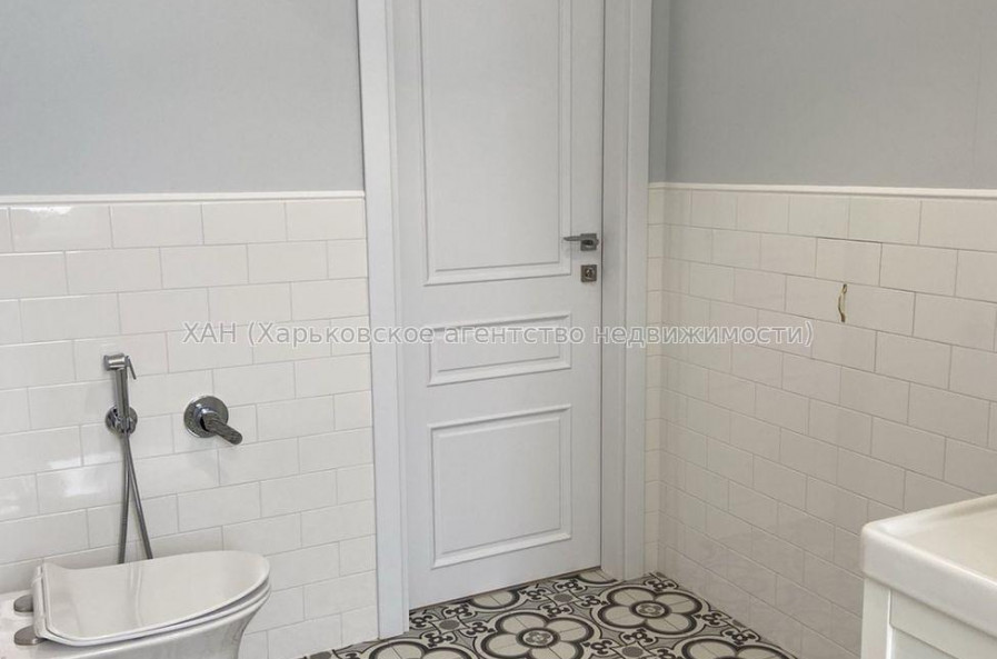 Продам квартиру, Ярослава Мудрого ул. , 3  ком., 100 м², авторский дизайн 