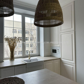 Продам квартиру, Ярослава Мудрого ул. , 3  ком., 100 м², авторский дизайн