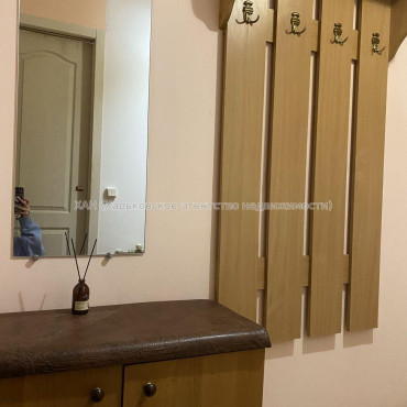 Продам квартиру, Юбилейный просп. , 1  ком., 33.40 м², капитальный ремонт 