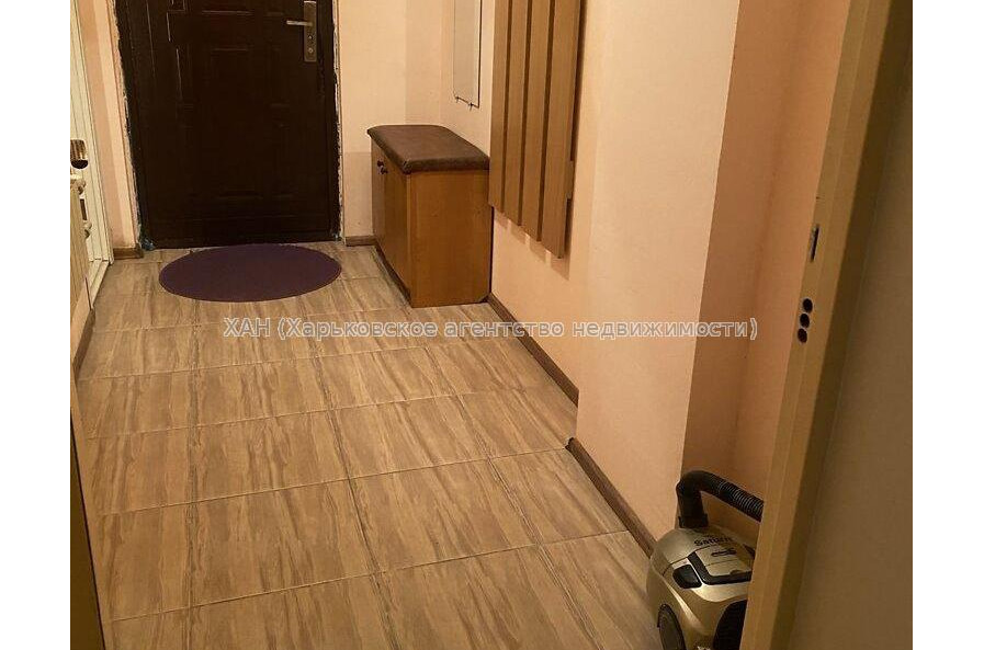 Продам квартиру, Юбилейный просп. , 1  ком., 33.40 м², капитальный ремонт 