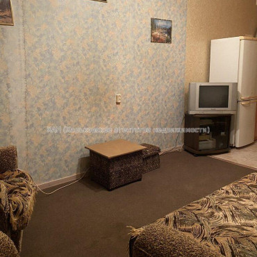 Продам квартиру, Юбилейный просп. , 1  ком., 33.40 м², капитальный ремонт 