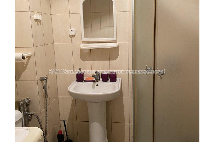 Продам квартиру, Юбилейный просп. , 1  ком., 33.40 м², капитальный ремонт 