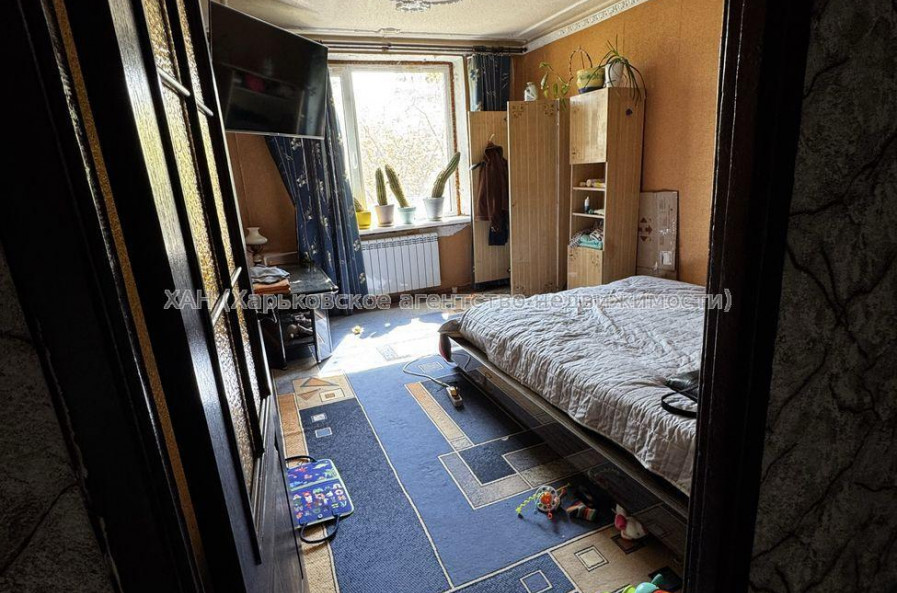 Продам квартиру, Непокоренных ул. , 3  ком., 67.40 м², косметический ремонт 