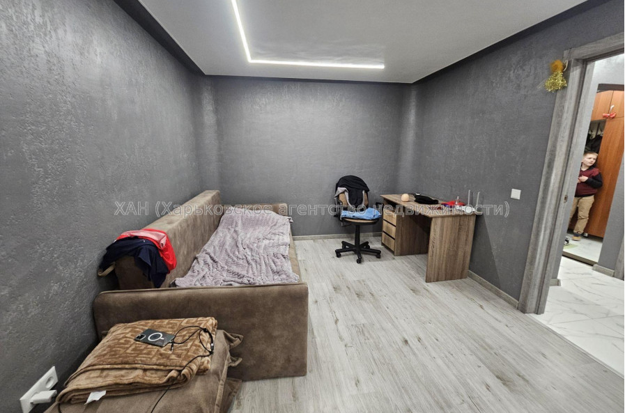 Продам квартиру, Единства ул. , 1 кім., 47 м², авторский дизайн 