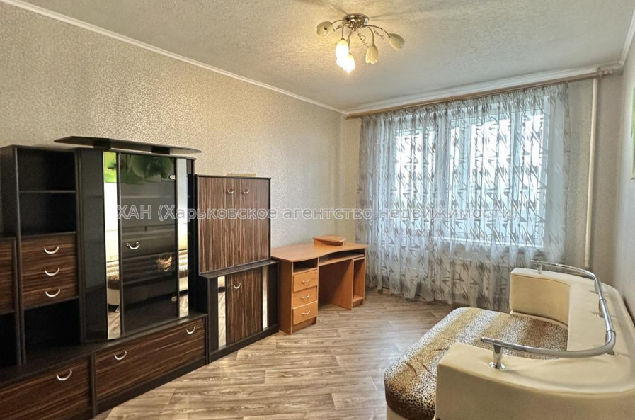 Продам квартиру, Независимости пр-т , 1  ком., 33.30 м², капитальный ремонт 
