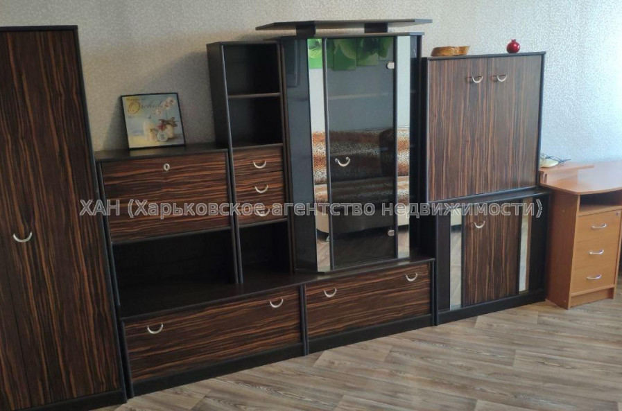 Продам квартиру, Независимости пр-т , 1  ком., 33.30 м², капитальный ремонт 