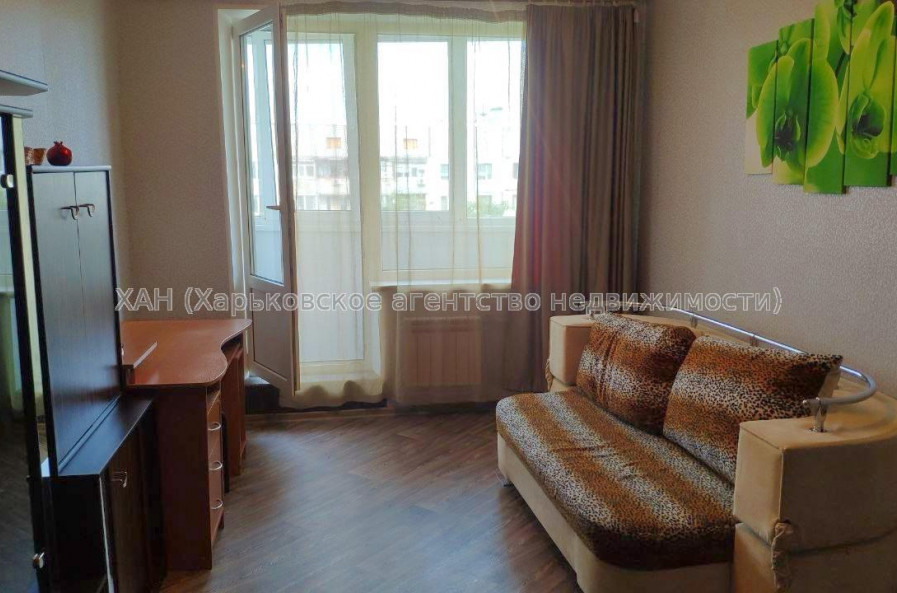 Продам квартиру, Независимости пр-т , 1  ком., 33.30 м², капитальный ремонт 