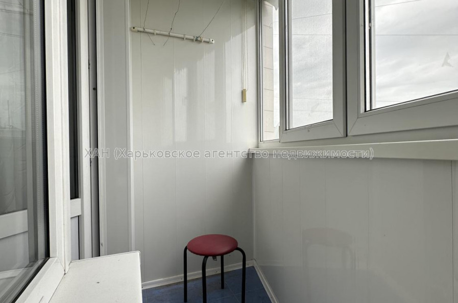 Продам квартиру, Независимости пр-т , 1  ком., 33.30 м², капитальный ремонт 