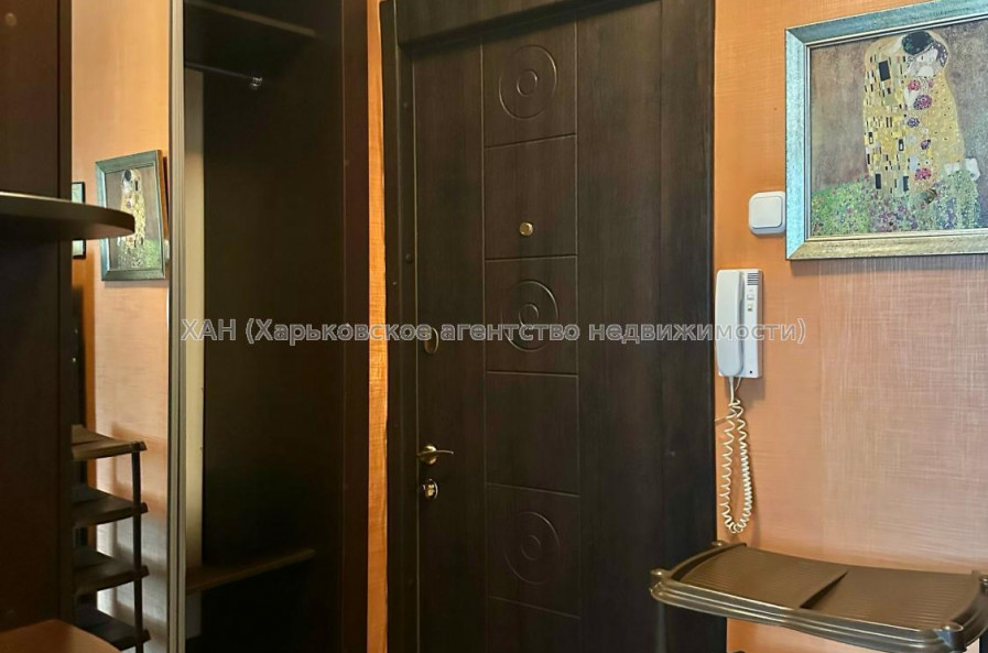 Продам квартиру, Независимости пр-т , 1  ком., 33.30 м², капитальный ремонт 