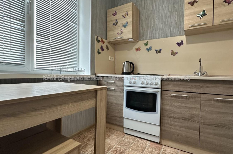 Продам квартиру, Независимости пр-т , 1  ком., 33.30 м², капитальный ремонт 