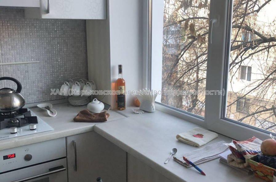 Продам квартиру, Непокоренных ул. , 2  ком., 44 м², авторский дизайн 