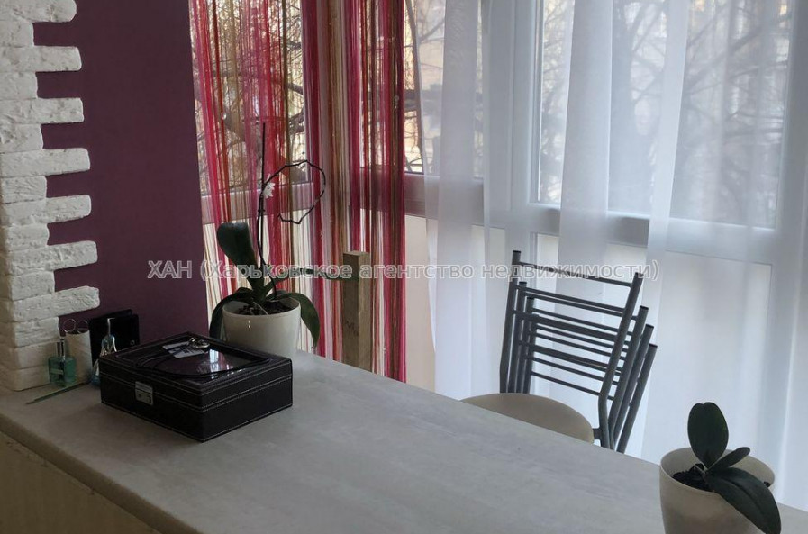 Продам квартиру, Непокоренных ул. , 2  ком., 44 м², авторский дизайн 