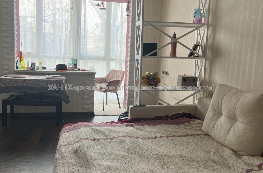 Продам квартиру, Непокоренных ул. , 2  ком., 44 м², авторский дизайн 