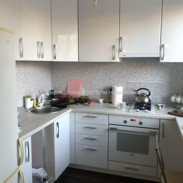 Продам квартиру, Непокоренных ул. , 2 кім., 44 м², авторский дизайн 