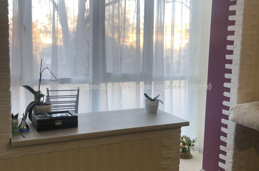 Продам квартиру, Непокоренных ул. , 2  ком., 44 м², авторский дизайн 