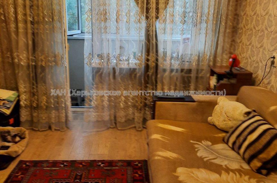 Продам квартиру, Северина Потоцкого ул. , 2 кім., 42 м², косметический ремонт 